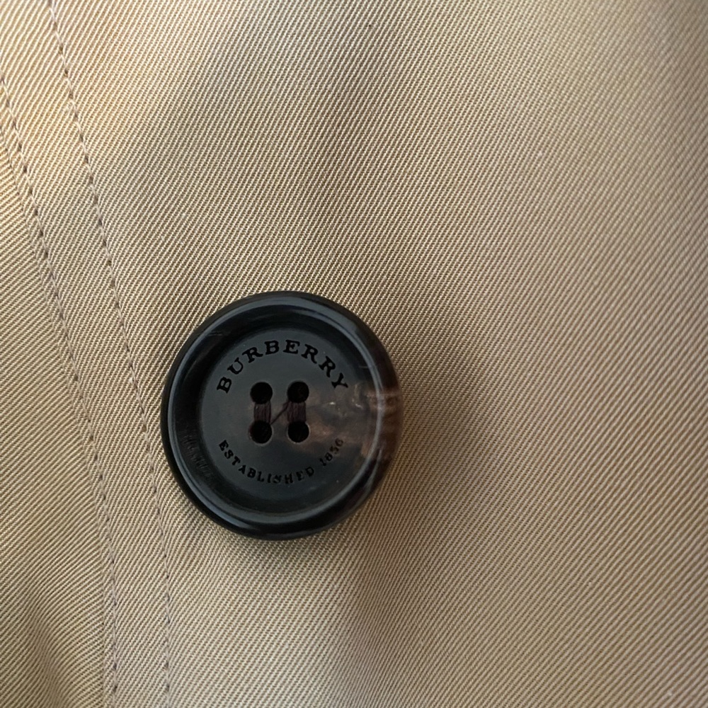 NWT Burberry The Sandringham Long Trench Coat in Honey - Picture 7 of 9